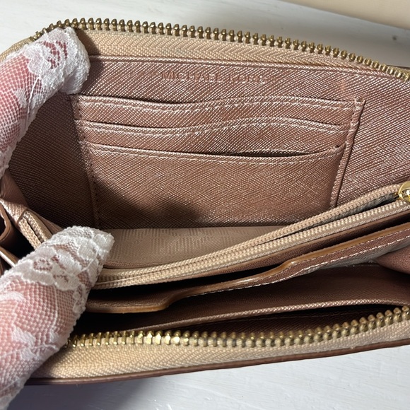 Michael Kors Rose Gold Zip Around Wallet - Price Firm - Picture 4 of 12